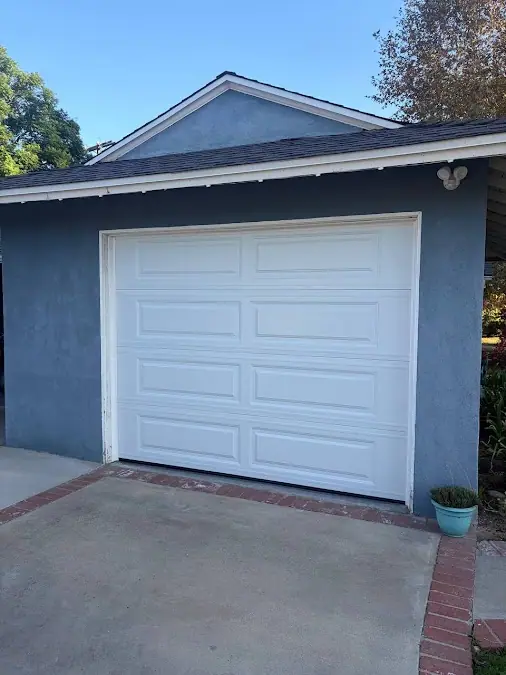 Fix&Roll Garage Doors, garage door company in North Hollywood
