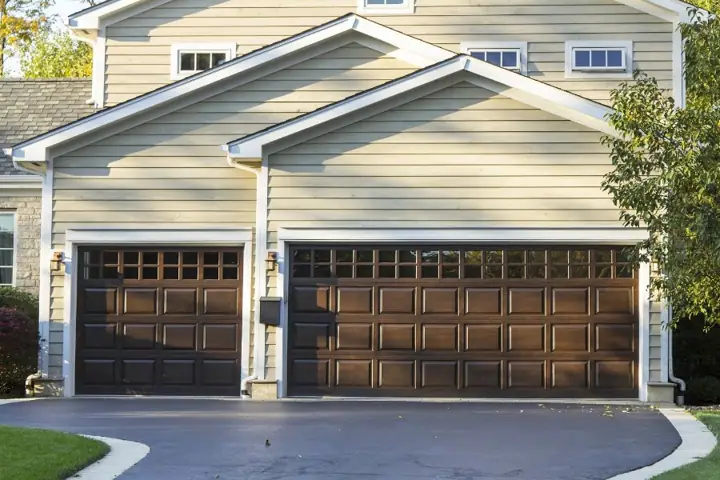 Brokentop Garage Doors, garage door company in Bend