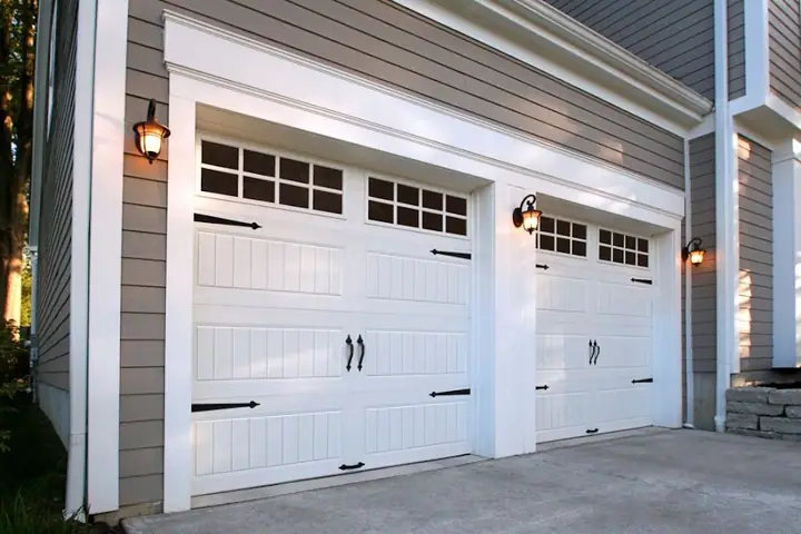 Pinnacle Garage Doors & Gates, garage door company in North Hollywood