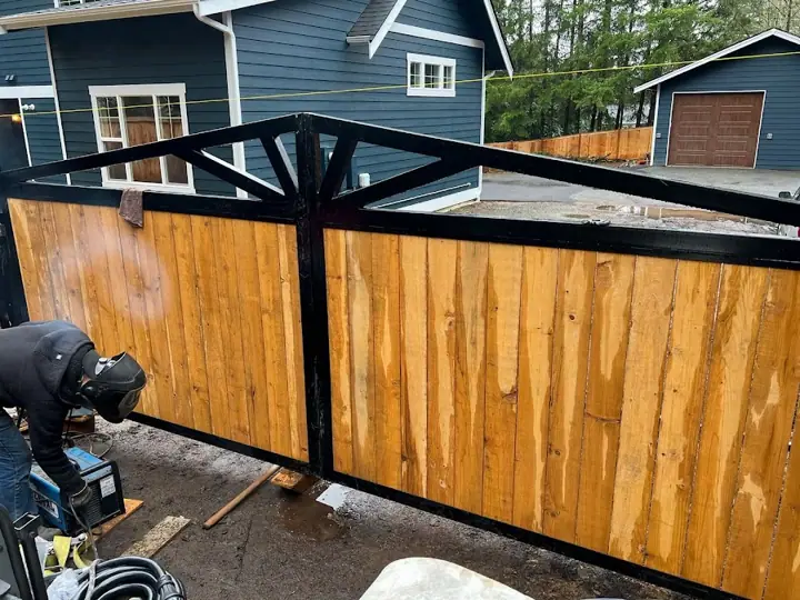 Apex Gates & Garage Doors, garage door company in Temecula