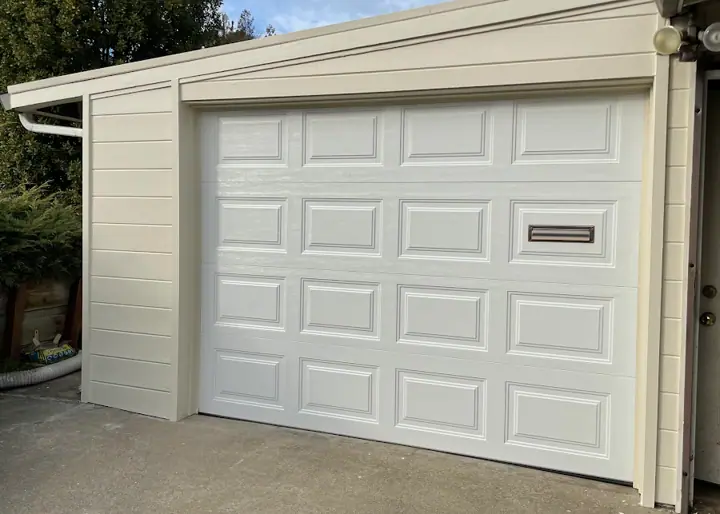 Boulevard Garage Doors, LLC, garage door company in Dublin