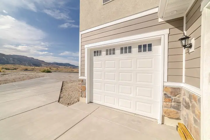 Same Day Garage Door Repair, garage door company in Chino