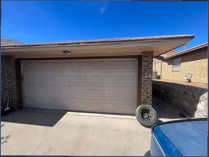 Best Chandler Garage Door Repair, garage door company in Chandler