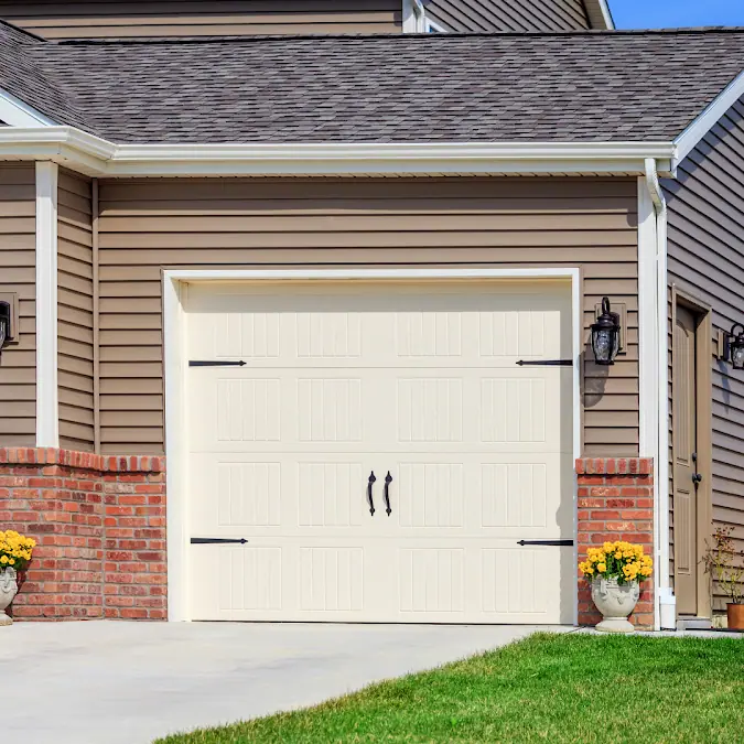 Advanced Garage Door, garage door company in Logan