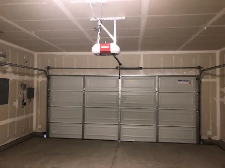 Larry’s Garage Door Repair, garage door company in Fresno