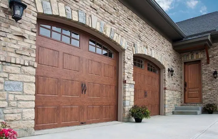 Discount Door Service, garage door company in Tucson