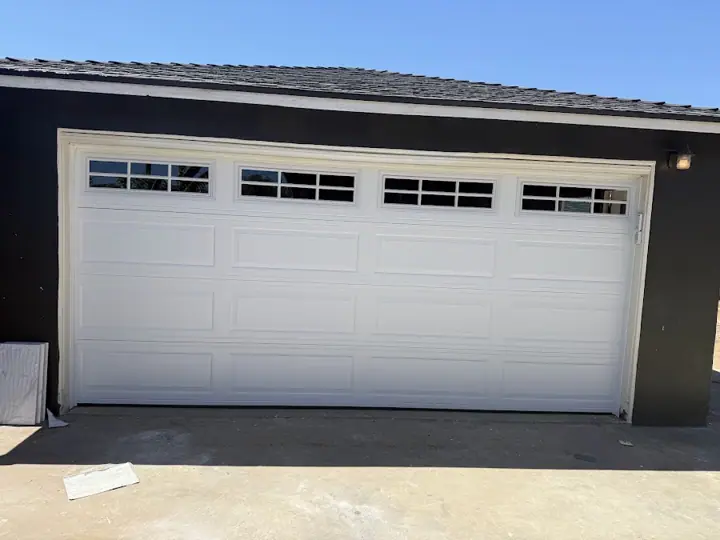 siri garage door repair, garage door company in San Diego