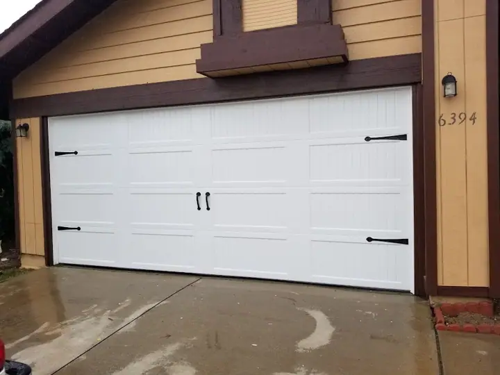 Eds Garage Doors, garage door company in Inland Empire