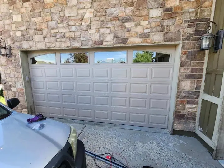 Beehive State Doors, garage door company in Roy
