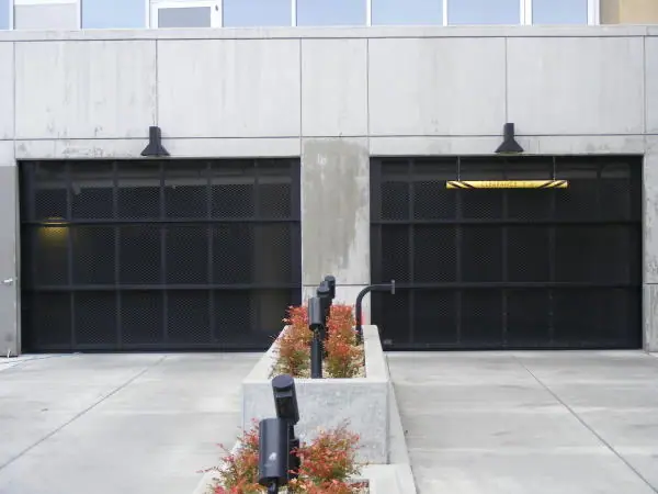 Davis Door Service, Inc., garage door company in Seattle