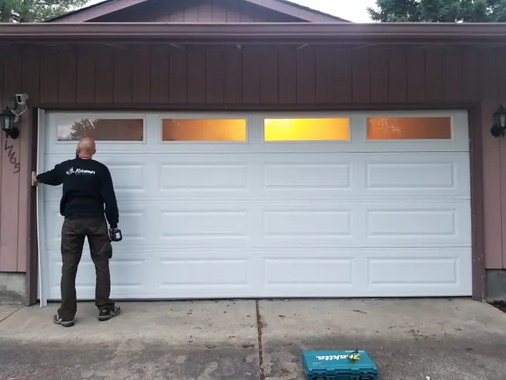 Alohomora Locksmith & Garage, garage door company in Portland