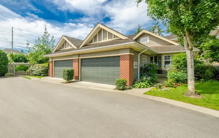 Momentum Overhead Door, garage door company in Temecula