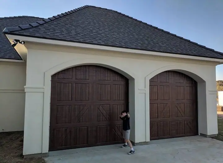 Vancouver Door & Gate Repair Service, garage door company in Vancouver