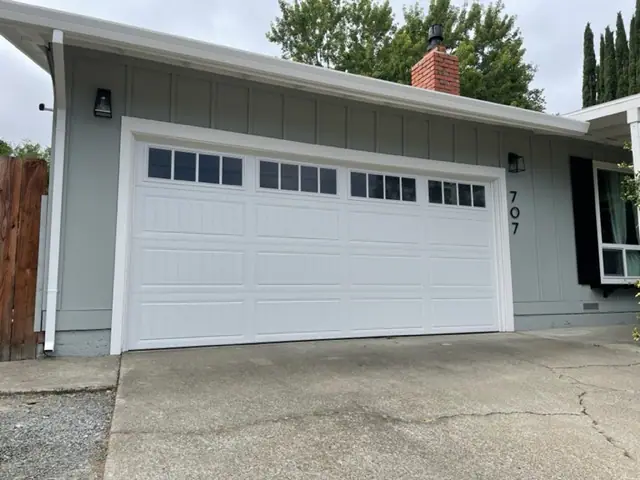 Bronco Garage Doors, garage door company in Boise