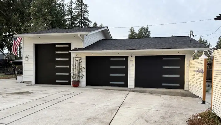 Lakeside Doors, garage door company in Puyallup