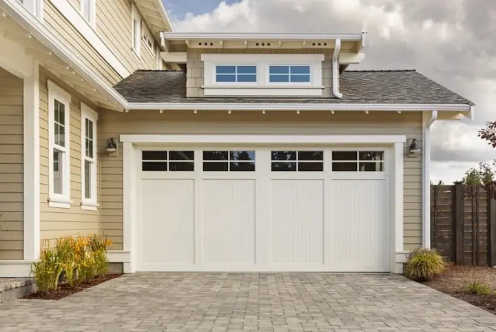 Price's Guaranteed Doors Inc, garage door company in Boise
