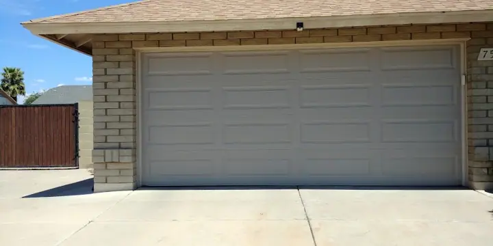 Smokey's Garage Door, garage door company in Glendale