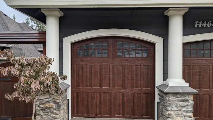 Beez Garage Door Services, garage door company in Portland