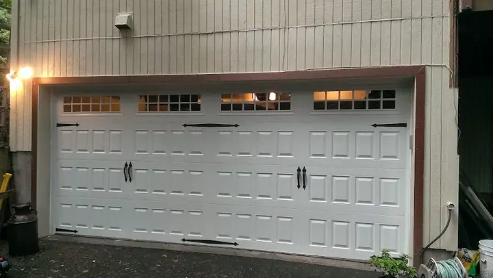 Beez Garage Door Services, garage door company in Portland