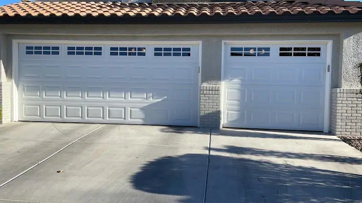 LV Garage Doors LLC, garage door company in Las Vegas