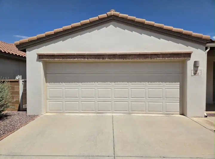 Arizona Garage Door Technicians, garage door company in Oro Valley