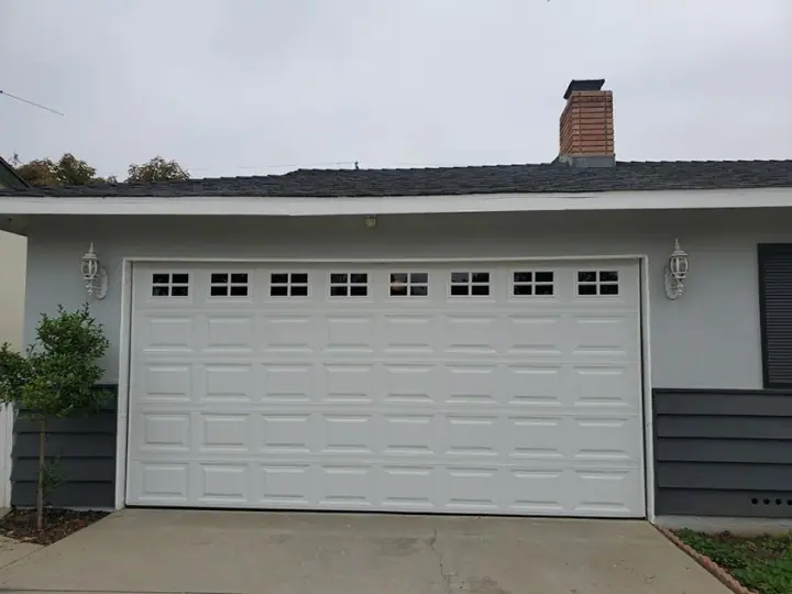 Pioneer Door Inc, garage door company in Azusa