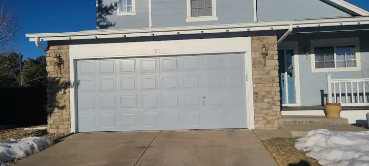 Select Garage Doors, garage door company in Lakewood