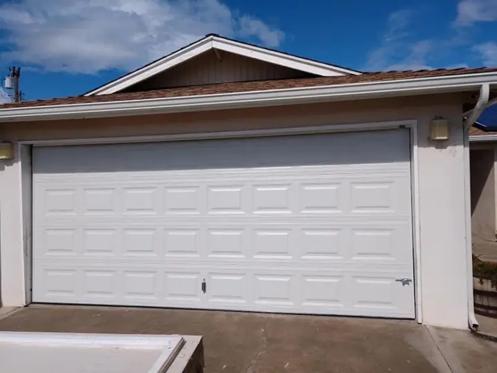 Browns Garage Door, garage door company in Visalia